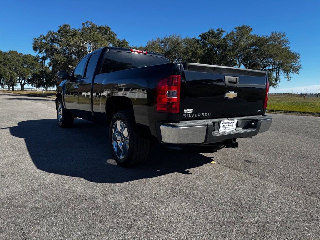 2009 Chevrolet Silverado 1500 Image 3