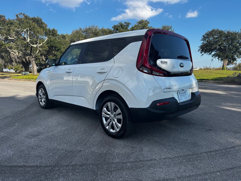 2020 Kia Soul Image 3