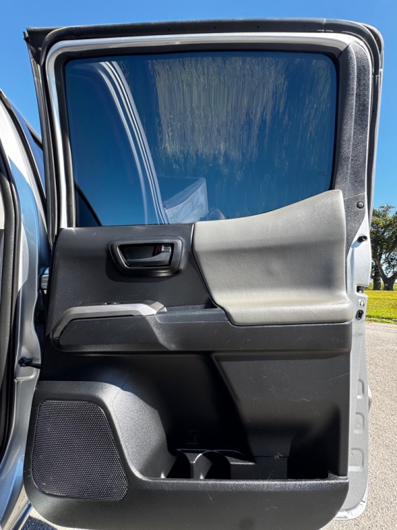 2019 Toyota Tacoma Image 16