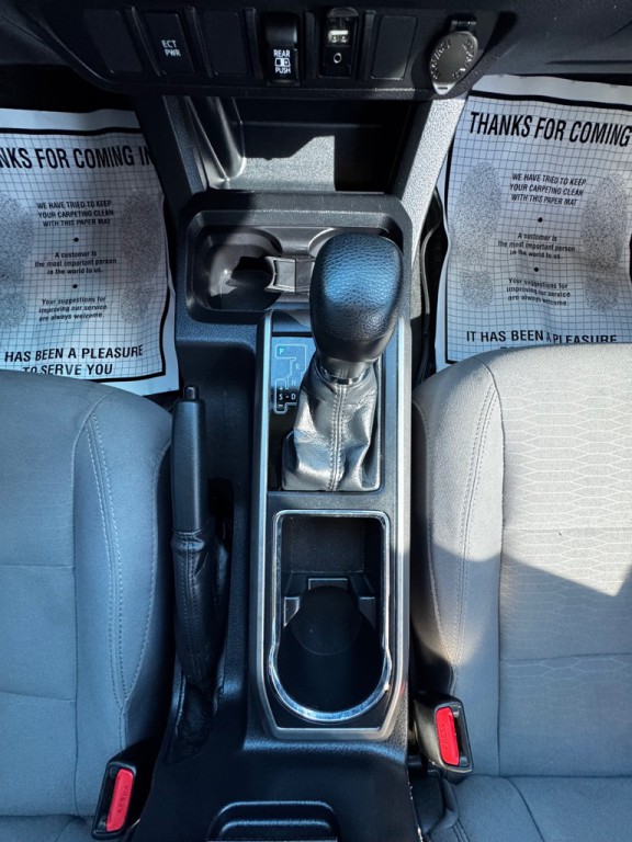 2019 Toyota Tacoma Image 21
