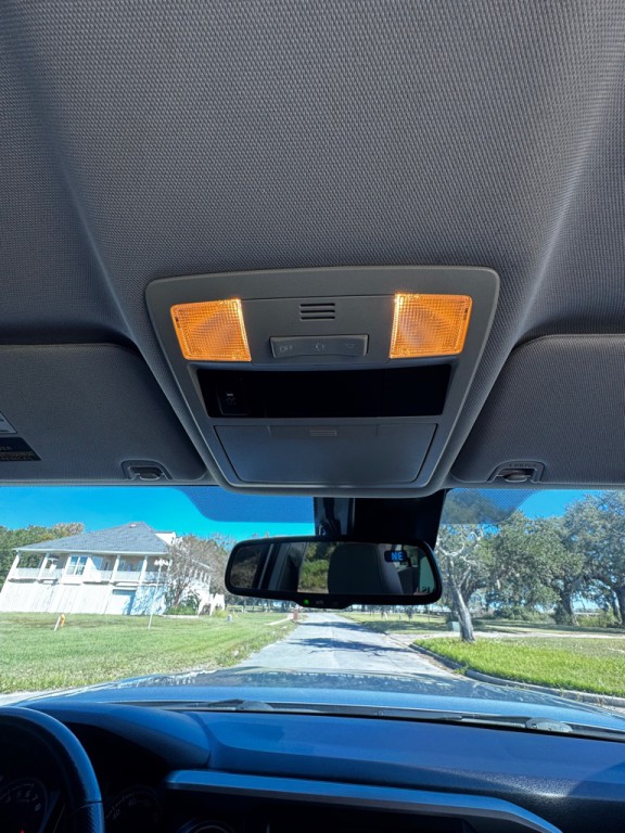 2019 Toyota Tacoma Image 24