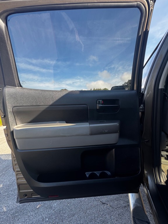 2011 Toyota Tundra Image 11