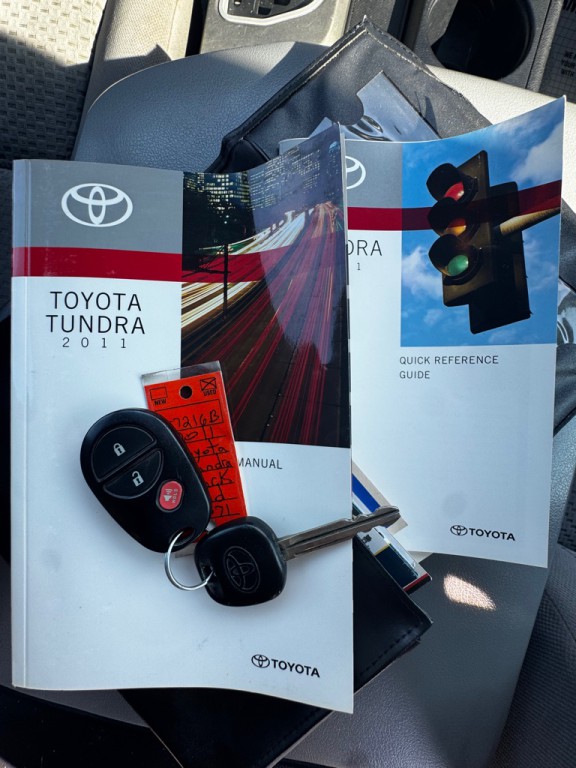 2011 Toyota Tundra Image 33