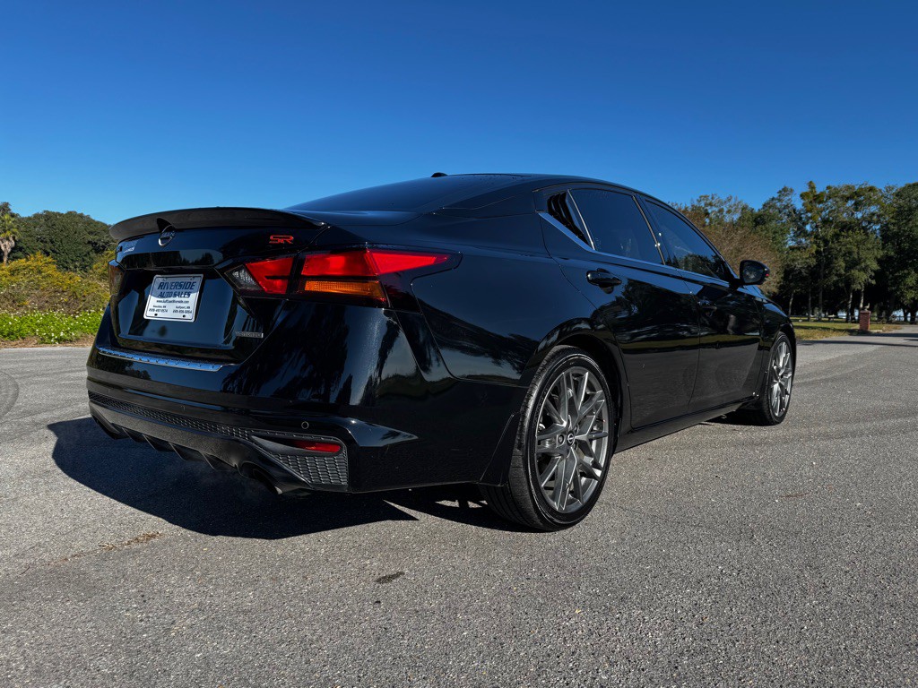 2023 Nissan Altima Image 5