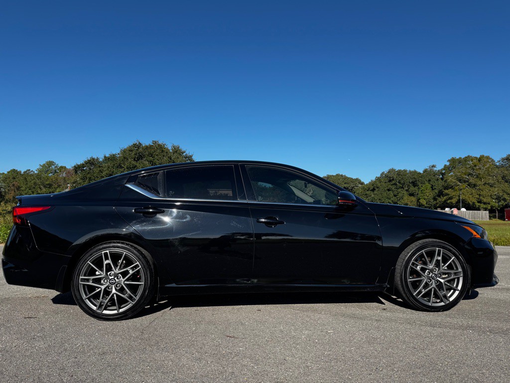 2023 Nissan Altima Image 6
