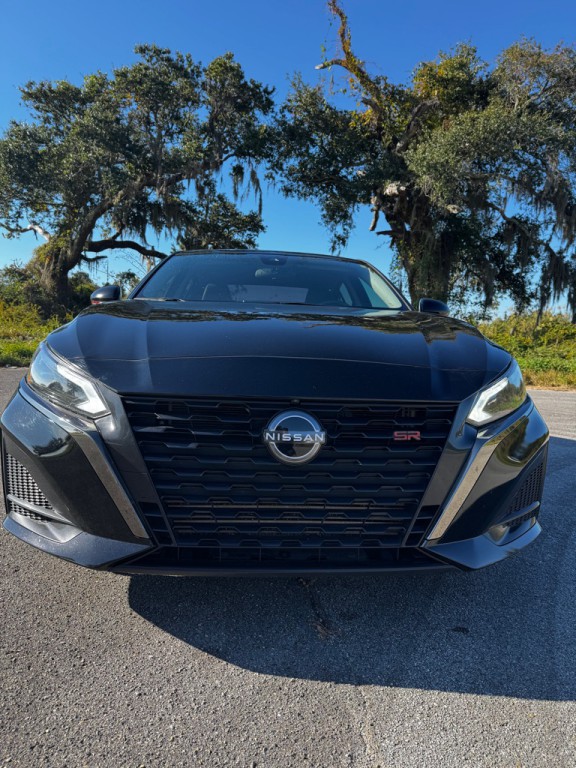 2023 Nissan Altima Image 8