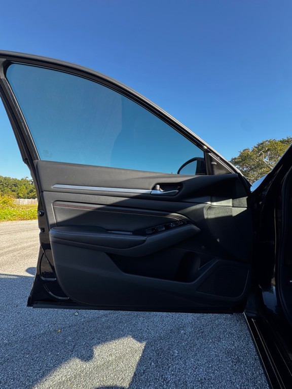 2023 Nissan Altima Image 9