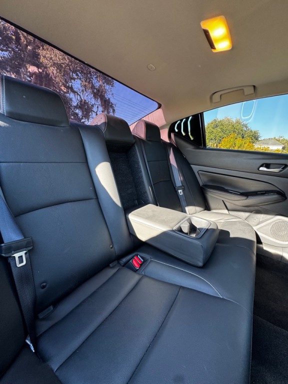 2023 Nissan Altima Image 17