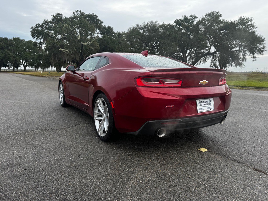 2017 Chevrolet Camaro Image 3