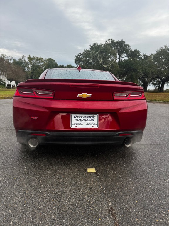 2017 Chevrolet Camaro Image 4