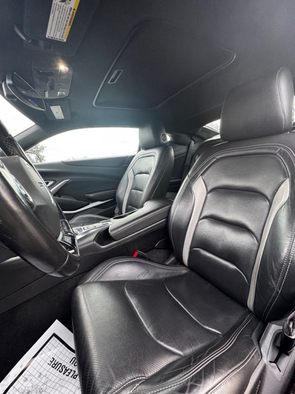 2017 Chevrolet Camaro Image 10