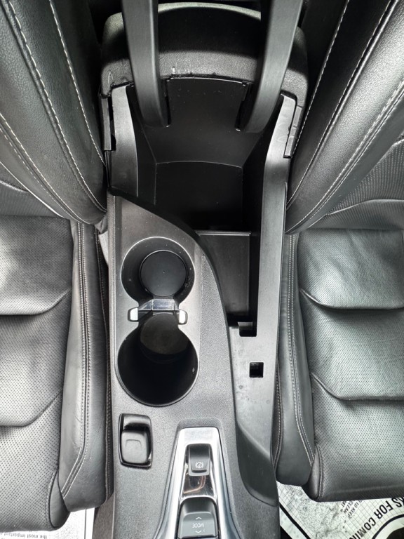 2017 Chevrolet Camaro Image 19