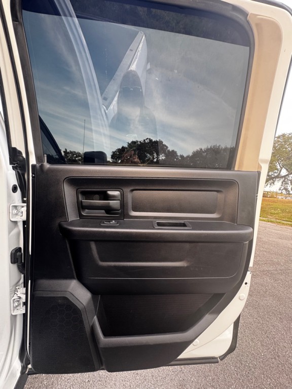 2017 RAM 2500 Image 16