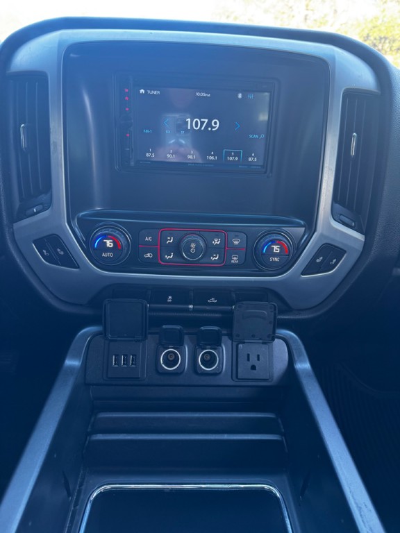 2015 Chevrolet Silverado 1500 Image 22