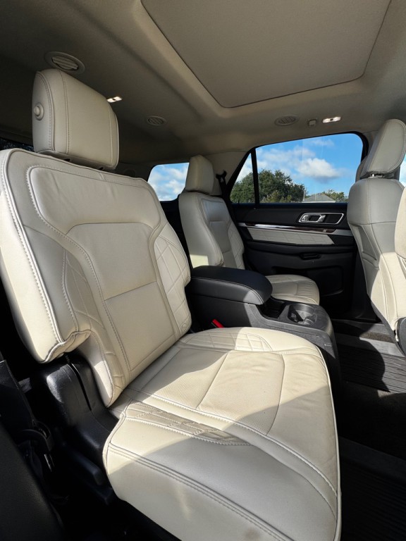 2018 Ford Explorer Image 16