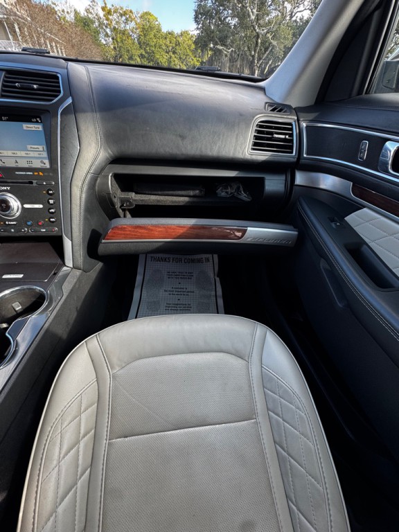 2018 Ford Explorer Image 35