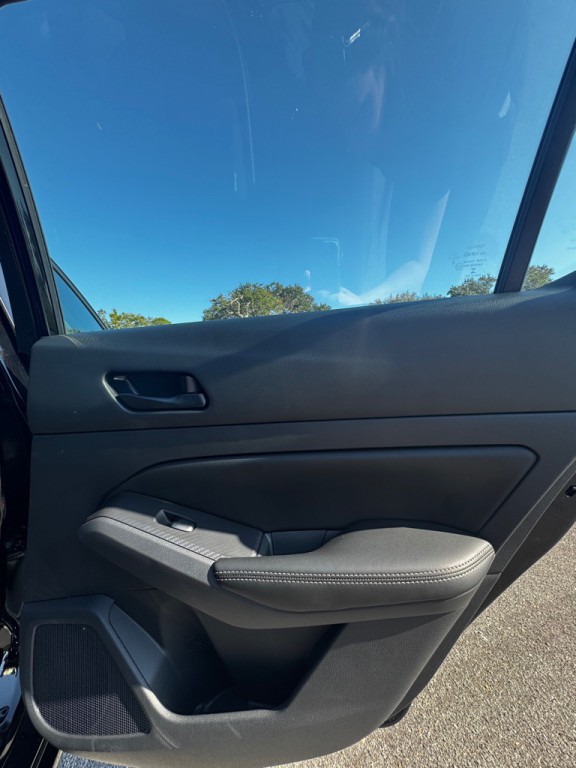 2025 Nissan Altima Image 15