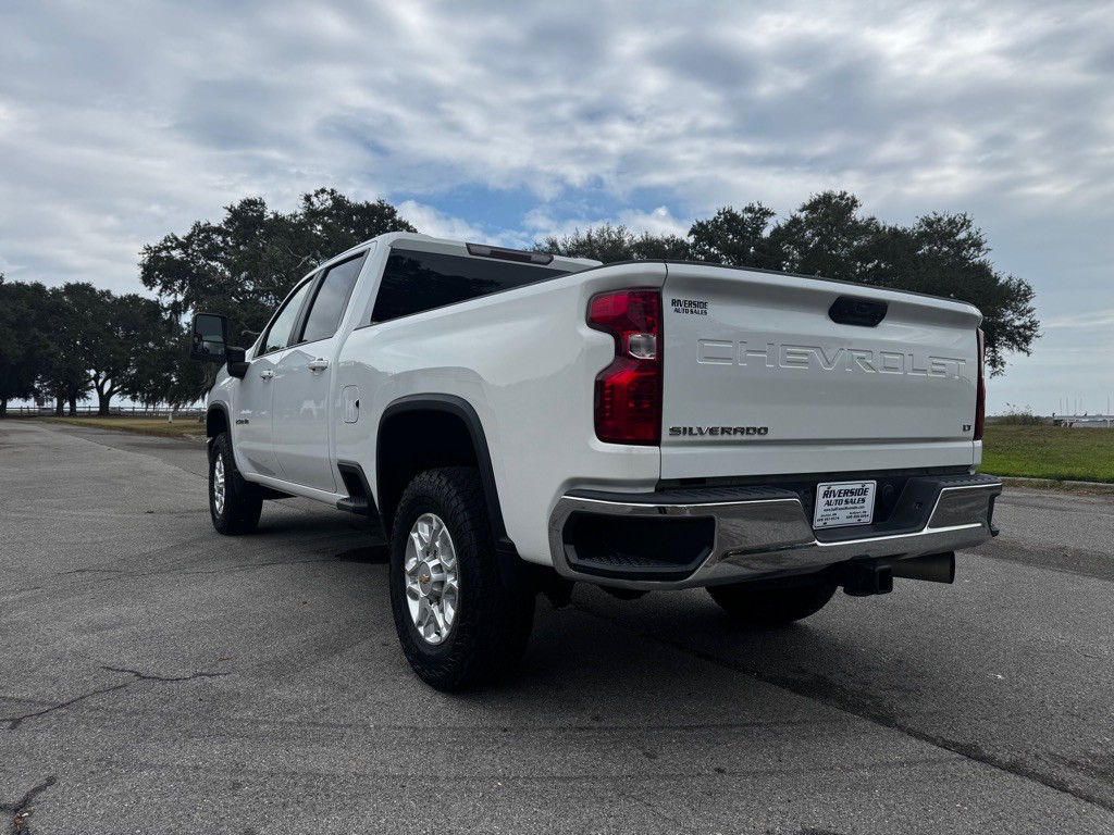 2021 Chevrolet Silverado 1500 Image 3