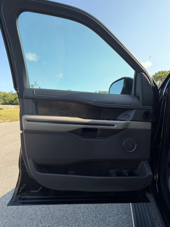 2019 Ford Expedition Image 9
