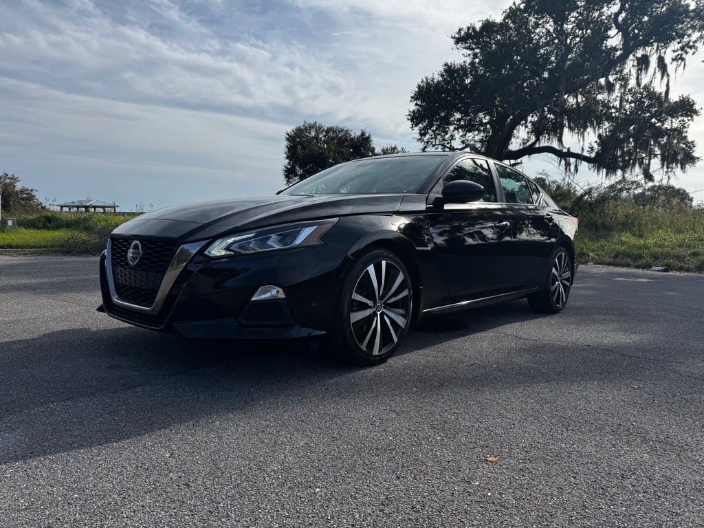 2020 Nissan Altima Image 1