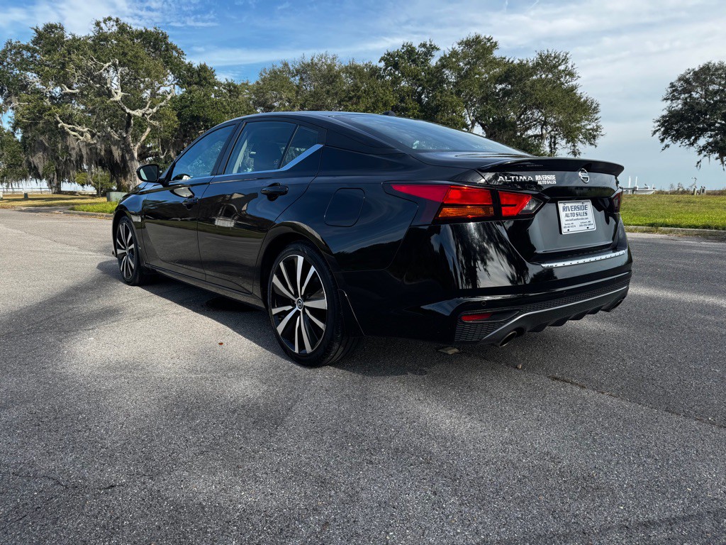 2020 Nissan Altima Image 3