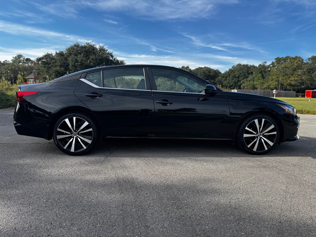 2020 Nissan Altima Image 6
