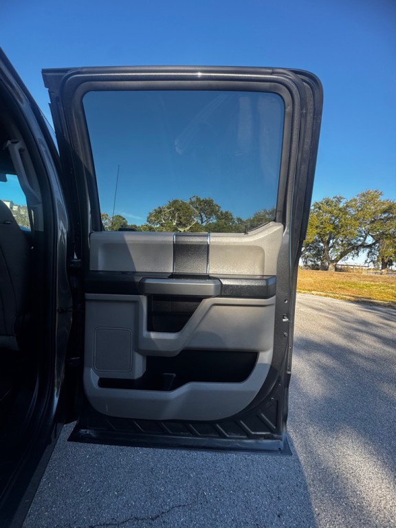 2017 Ford F-150 Image 16