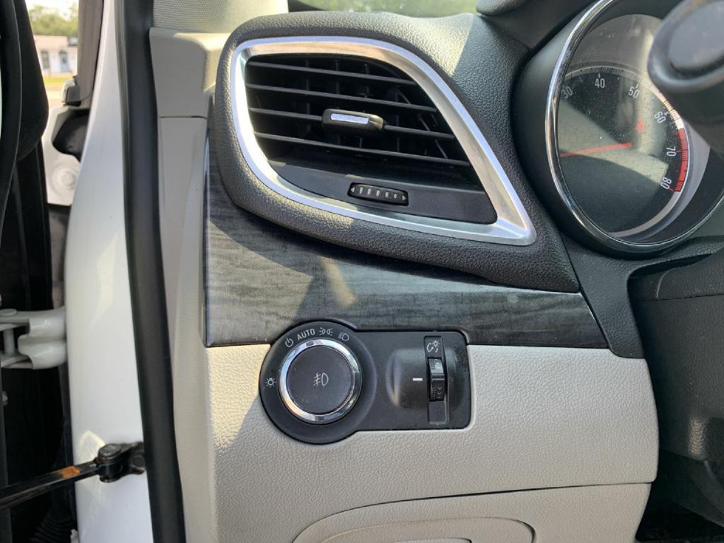 2015 Buick Enclave Image 35