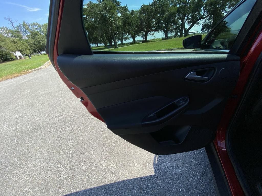 2013 Ford Focus Image 13