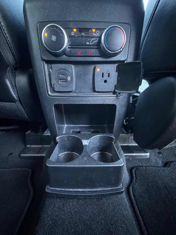 2022 Ford Explorer Image 19