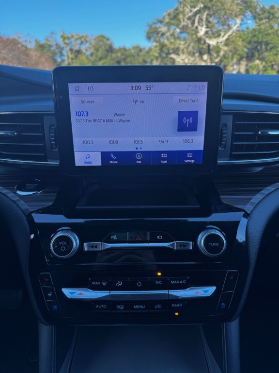 2022 Ford Explorer Image 22