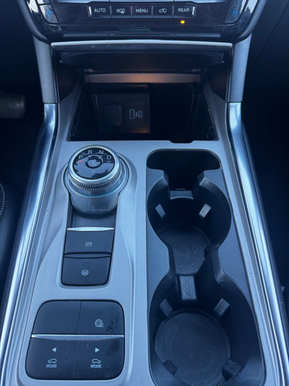 2022 Ford Explorer Image 24