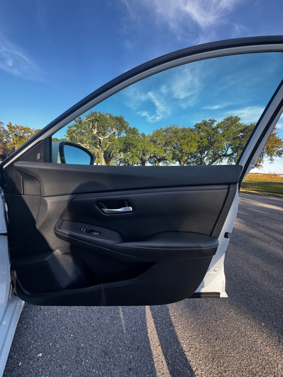 2021 Nissan Sentra Image 13