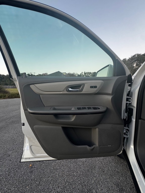 2017 Chevrolet Traverse Image 9