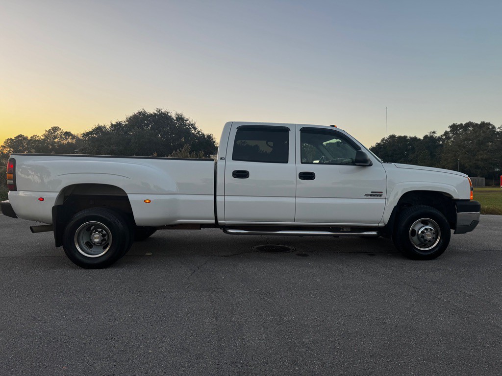 2004 Chevrolet Silverado 1500 Image 6