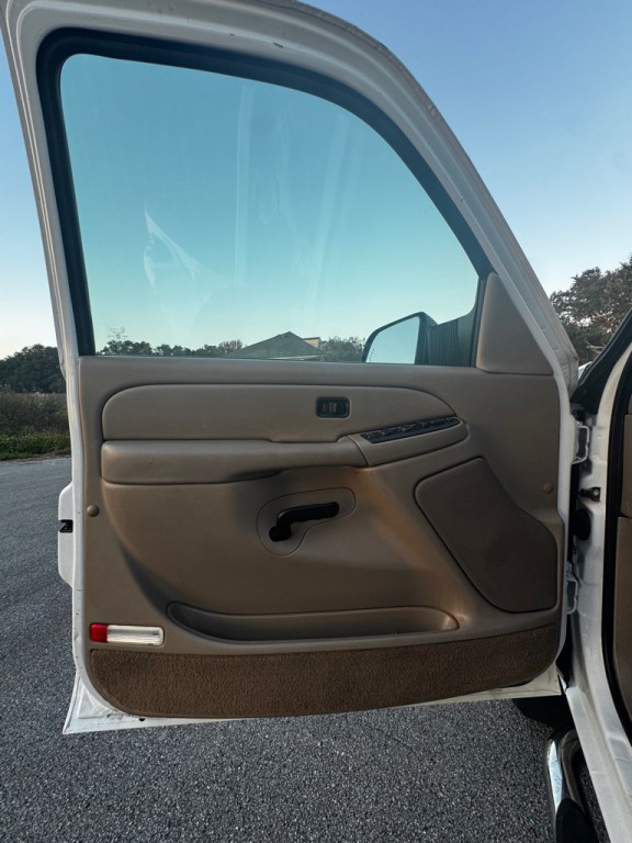 2004 Chevrolet Silverado 1500 Image 9