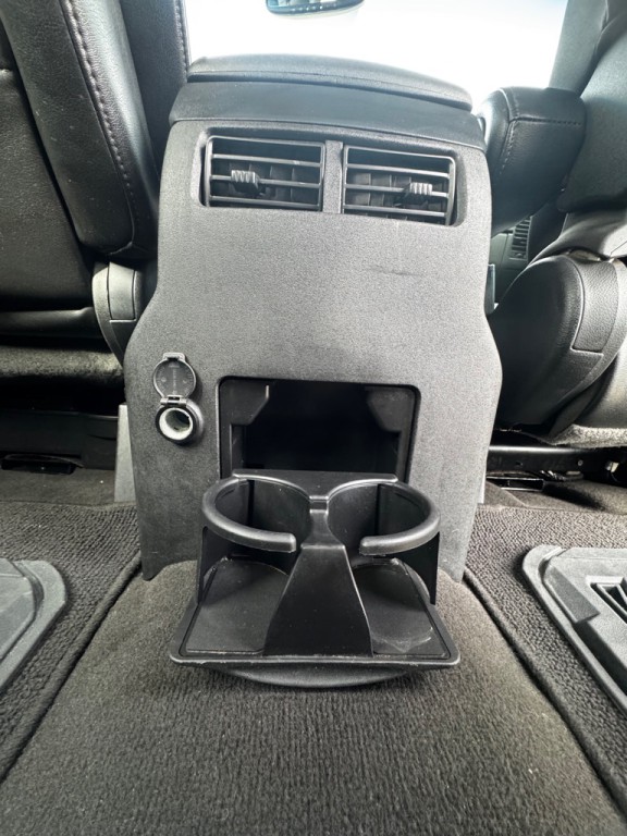 2011 Nissan Titan Image 17