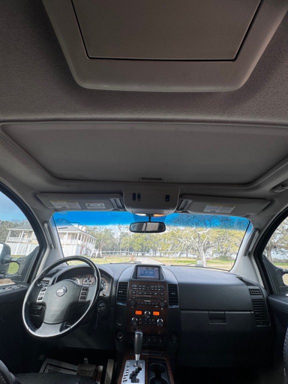 2011 Nissan Titan Image 19