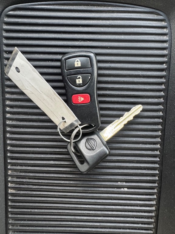 2011 Nissan Titan Image 30