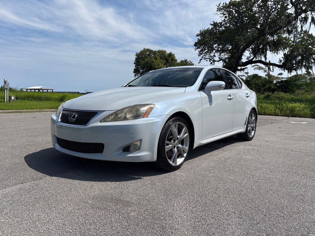 2010 Lexus IS 250 Image 1