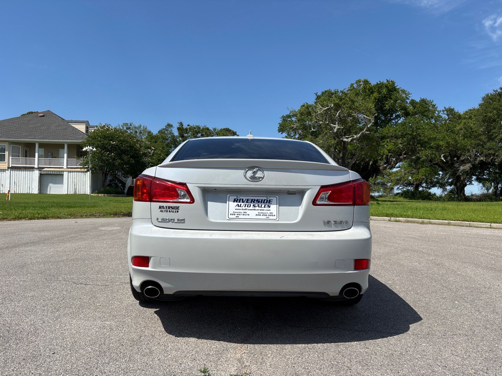2010 Lexus IS 250 Image 6