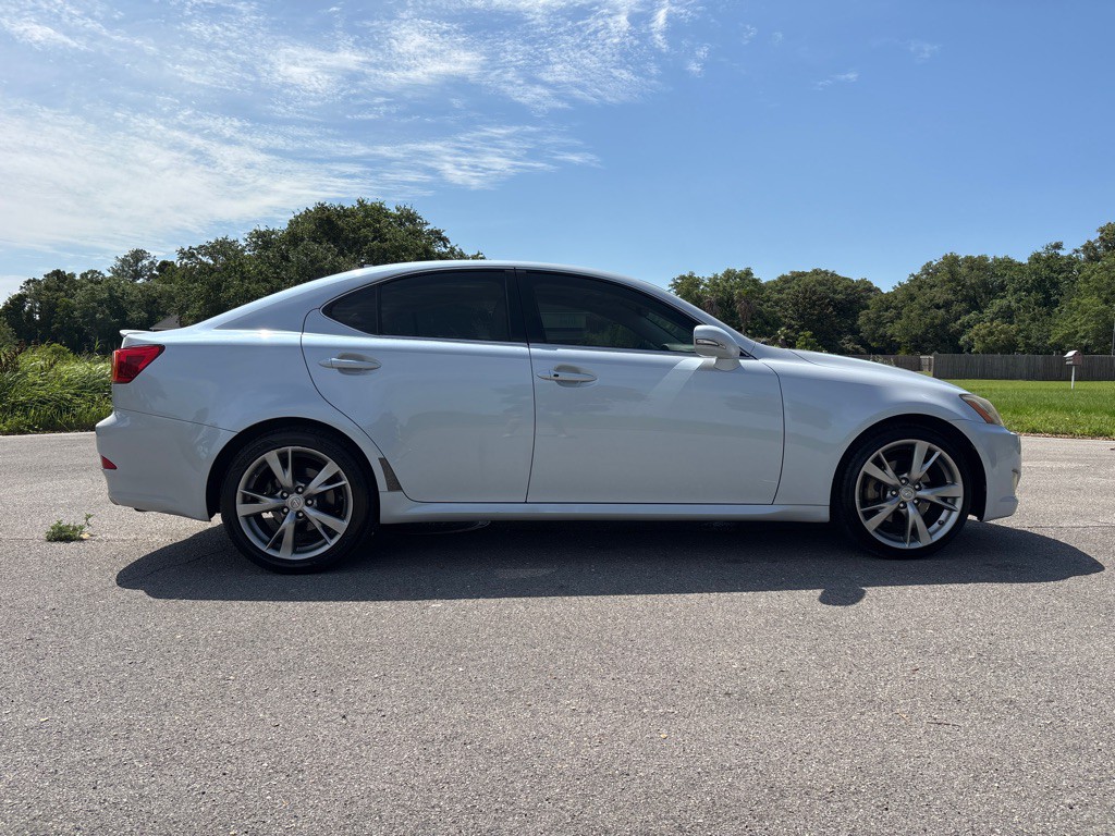 2010 Lexus IS 250 Image 8