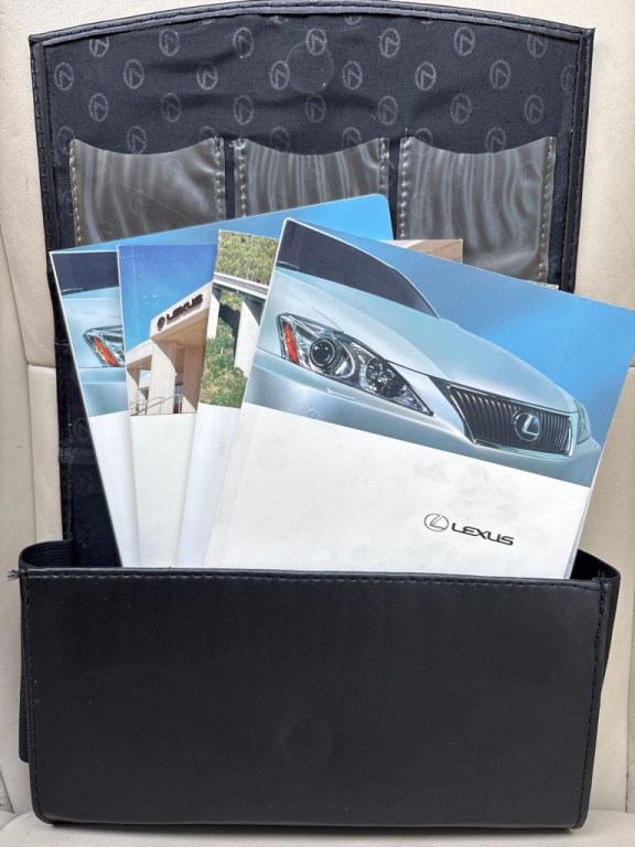 2010 Lexus IS 250 Image 36