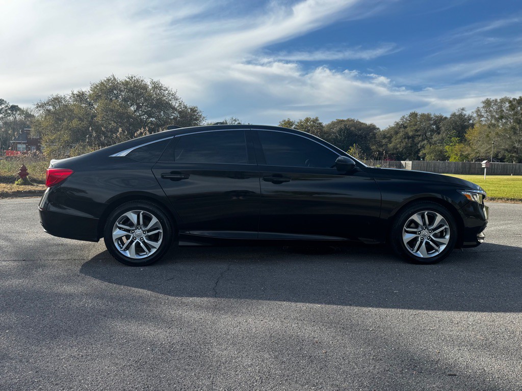 2019 Honda Accord Image 6