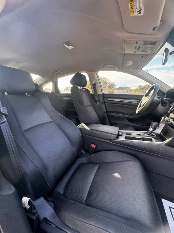 2019 Honda Accord Image 14