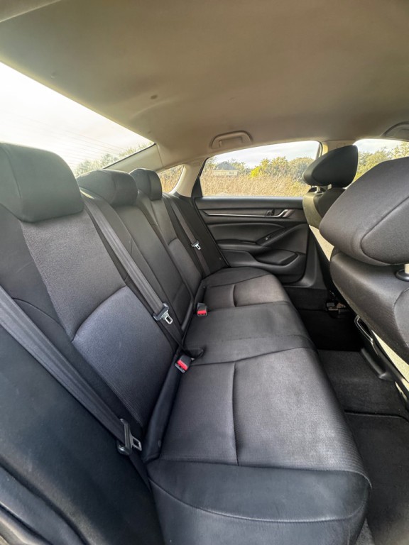 2019 Honda Accord Image 16