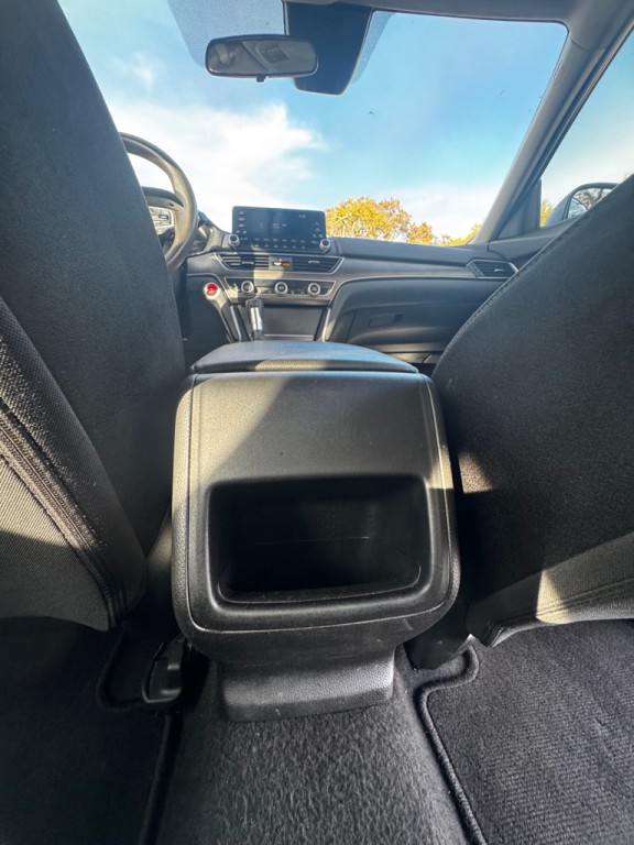 2019 Honda Accord Image 17