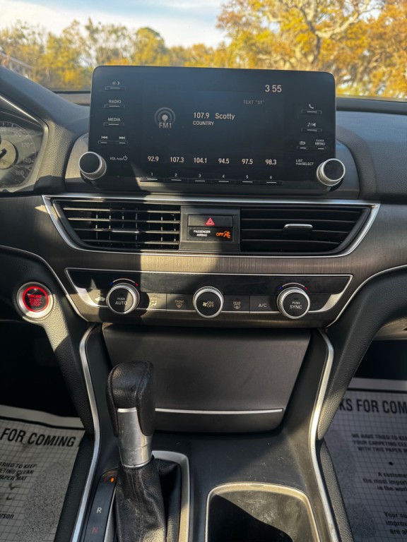 2019 Honda Accord Image 20