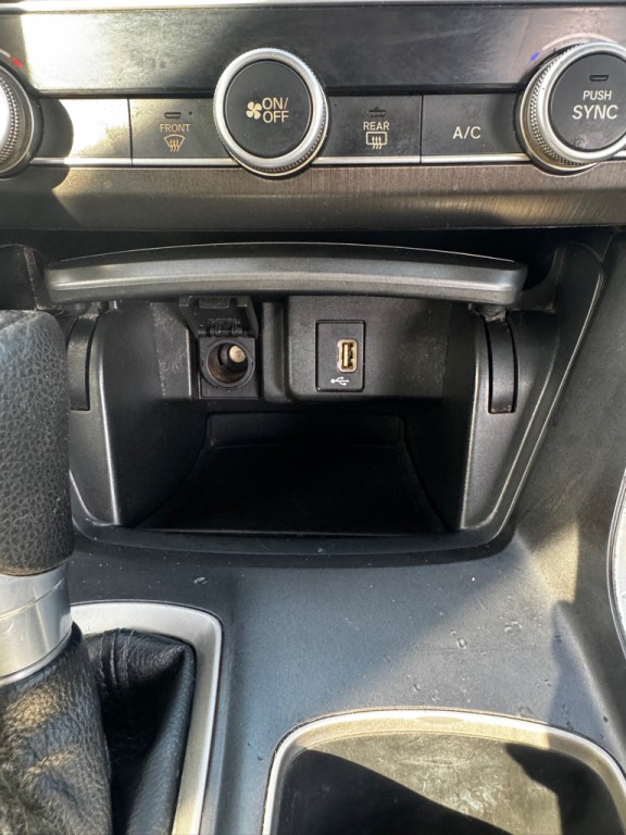 2019 Honda Accord Image 21