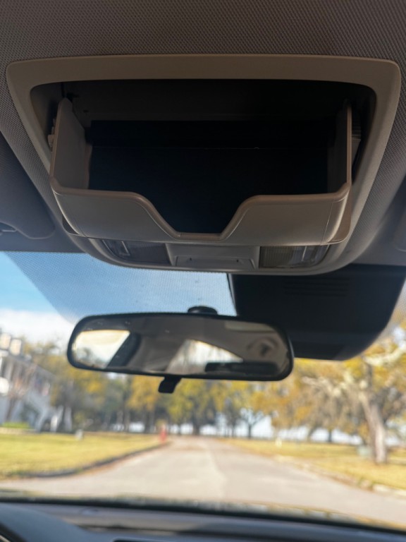 2019 Honda Accord Image 25